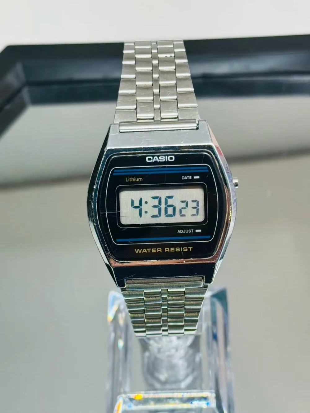 Vintage Casio Digital Men’s Watch Water Resist Quartz 33mm New Battery Runs